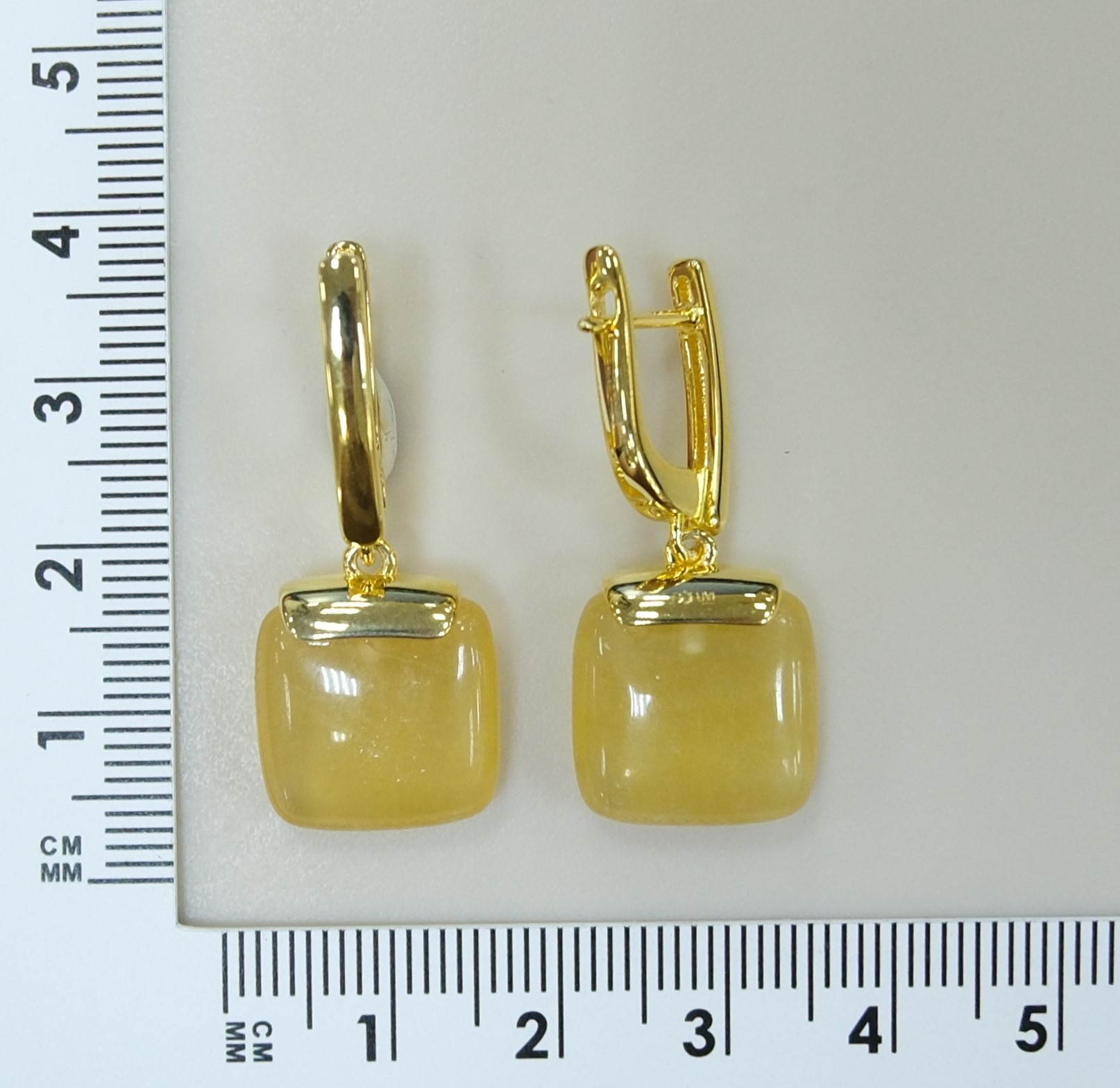 Серебряные серьги с желтыми бериллами